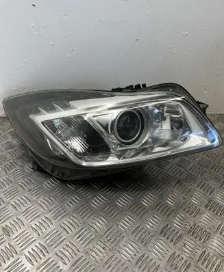 Opel Insignia A Headlight/headlamp 13226793 02092011