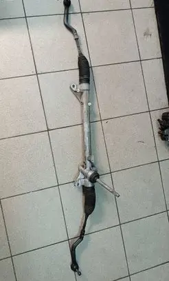 Nissan Qashqai Steering rack 7812127