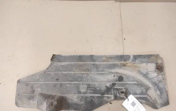 Volvo V50 Engine splash shield/under tray 30681921