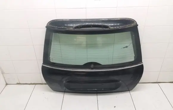 Mini One - Cooper R50 - 53 Tailgate/trunk/boot lid