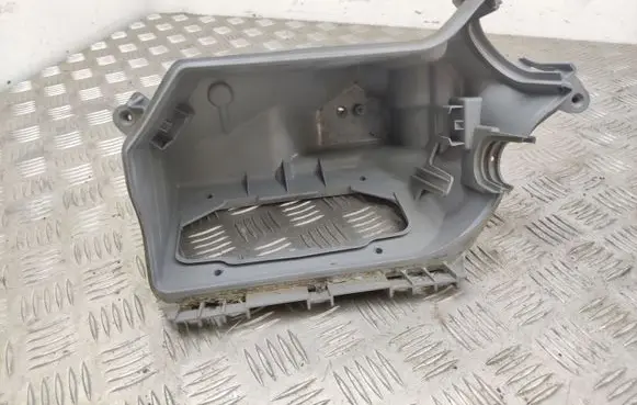 Volkswagen PASSAT CC Other engine bay part 8K1907355E