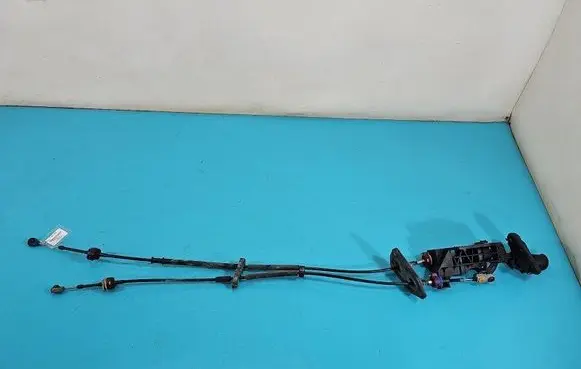 Gear shift cable linkage