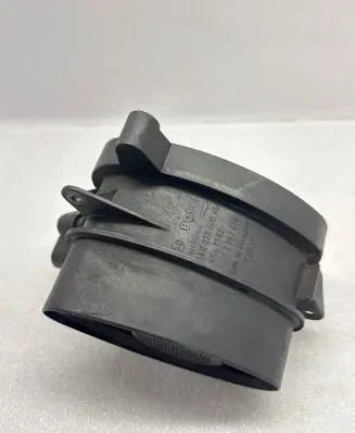 BMW 5 E39 Mass air flow meter 7787076 0928400468