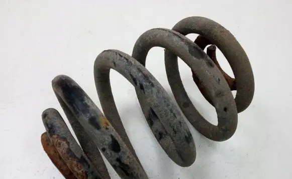 Volkswagen Transporter - Caravelle T4 Rear coil spring