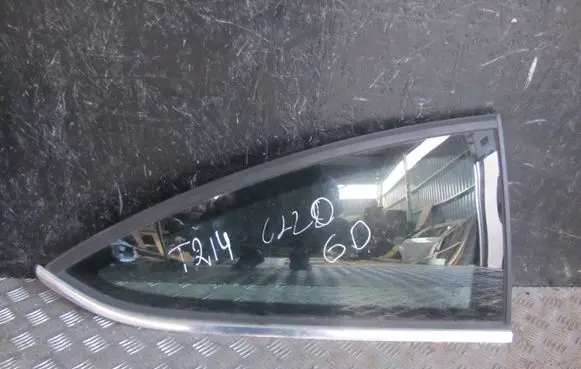 Mercedes-Benz C W204 Rear vent window glass 