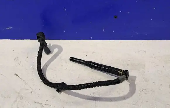 Volvo XC90 Oil level sensor 32380135