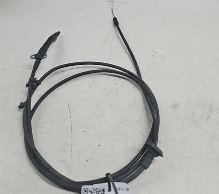 KIA Sorento Engine bonnet/hood lock release cable 
