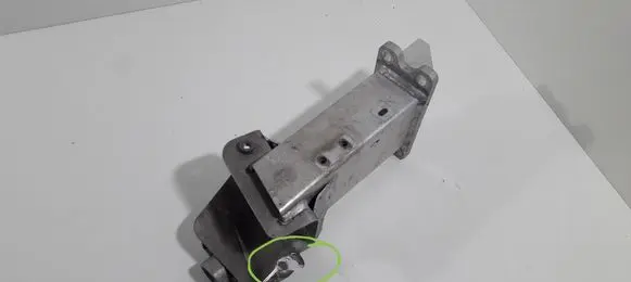 BMW i8 Front bumper support beam 7336202
