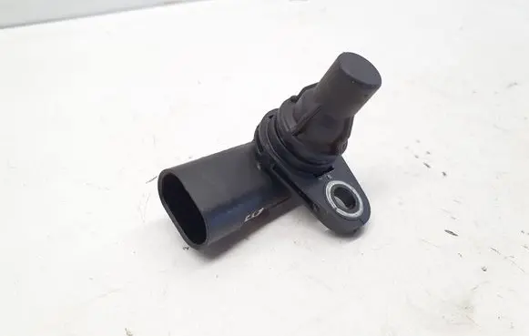 Opel Insignia A Camshaft position sensor 55216243 nr9215