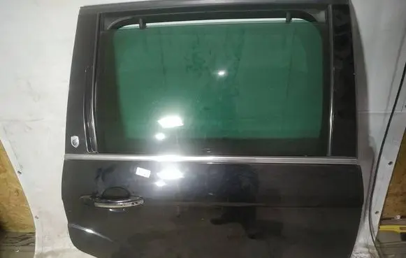 Ford Galaxy Rear door juodos