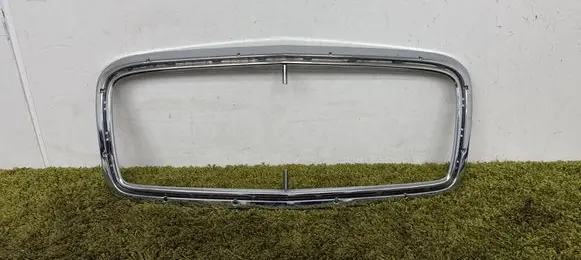 Bentley Flying Spur Front grill 4w0853667