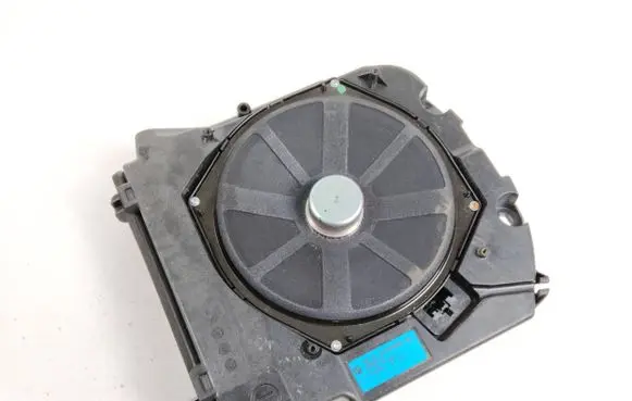 BMW 6 F06 Gran coupe Subwoofer speaker 9169685