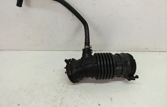 KIA Rio Turbo air intake inlet pipe/hose 28140H8150