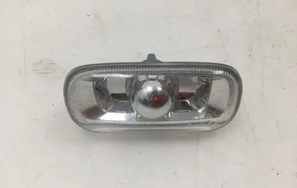 Audi A4 S4 B7 8E 8H Front fender indicator light 8E0949127