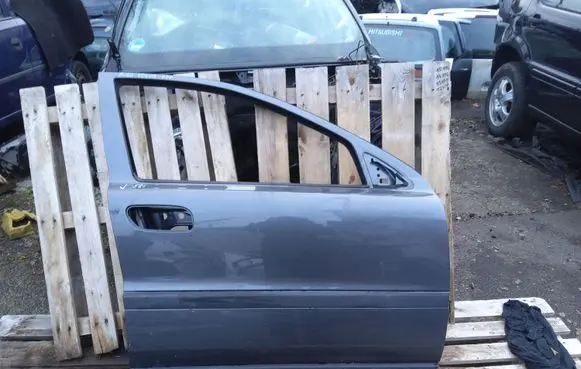 Volvo S60 Front door