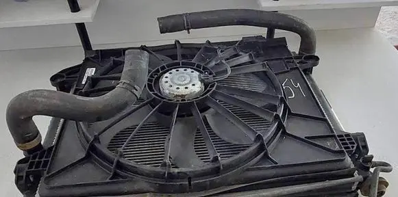 Dodge Charger Radiator cooling fan shroud 55111282AC 83403 0375C