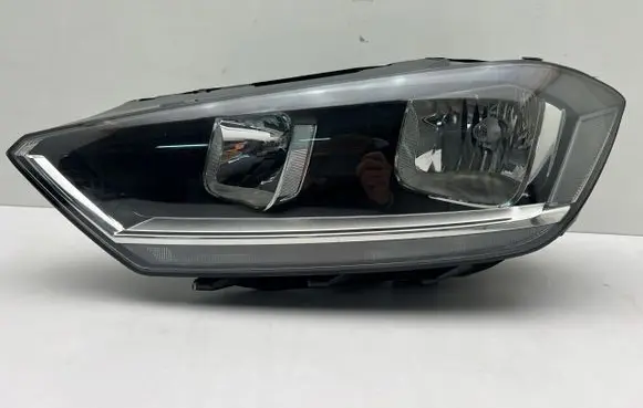 Volkswagen Golf Sportsvan Headlight/headlamp 517941005C