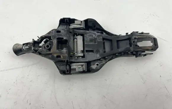 Land Rover Discovery Sport Front door exterior handle/bracket FK72224A82AA BI32224N02 B132224N02