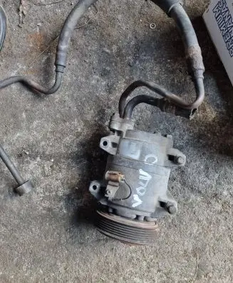 Volvo S60 Air conditioning (A/C) compressor (pump) 8708581