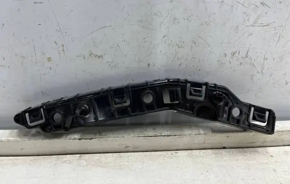Peugeot 2008 II Front bumper mounting bracket 9825853680
