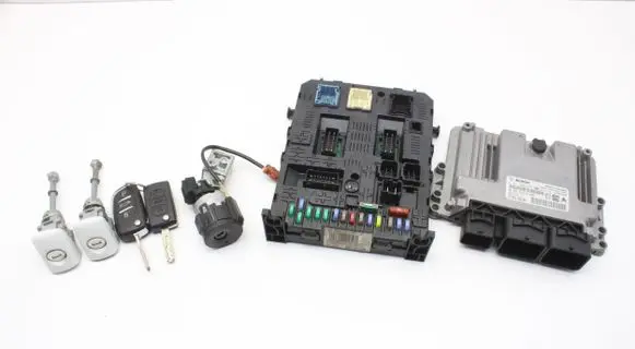 Peugeot RCZ Engine ECU kit and lock set 9666325380