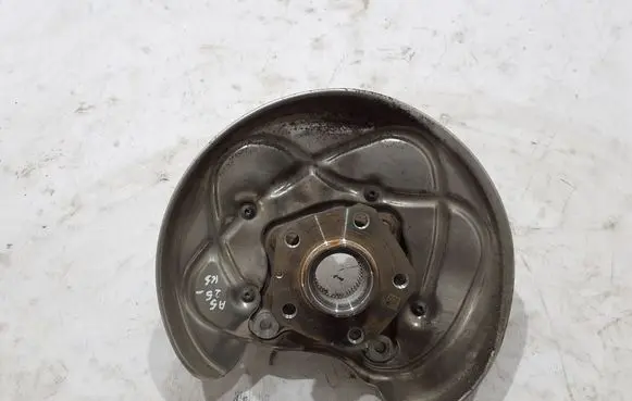 Audi A5 Rear wheel hub 8B3505431G