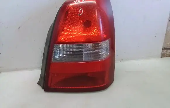 Nissan Primera Rear/tail lights