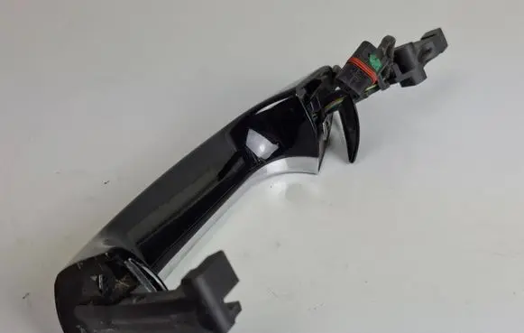 Mercedes-Benz GLA W156 X156 Other front door trim element A2047660605