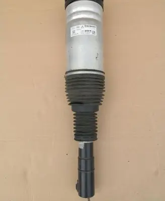 Land Rover Discovery 5 Air suspension front shock absorber HY323C286BE