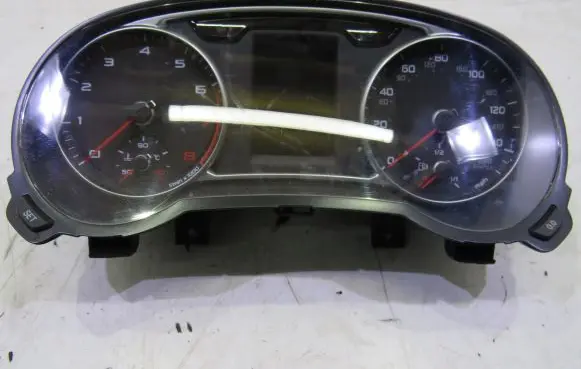 Audi A1 Speedometer (instrument cluster) 8X0920980F