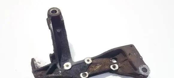 Volkswagen Golf V Front lower control arm/wishbone
