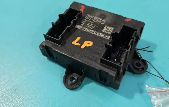 Jaguar XE Central body control module FK7214D618BF IMPRK1545250