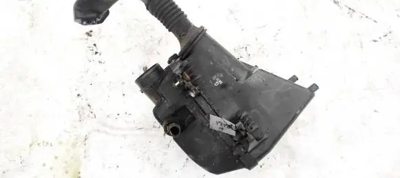 Honda FR-V Air filter box