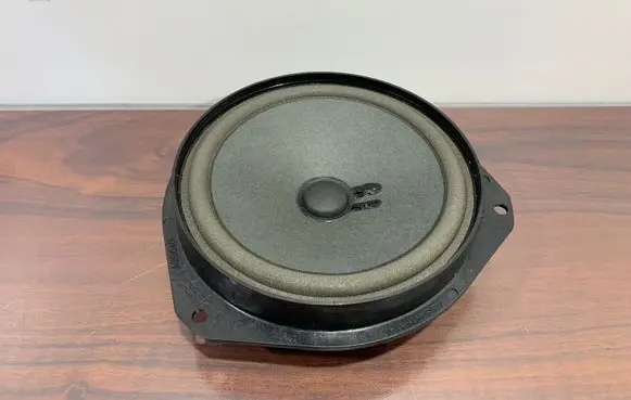 Alfa Romeo Stelvio Rear door speaker A01910401