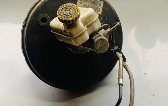 Chrysler Grand Voyager IV Brake booster 04683845AC P04683845AC