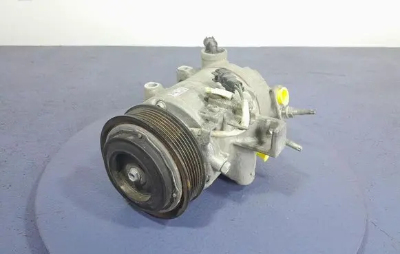 Ford Mustang I Air conditioning (A/C) compressor (pump) JR3B-19D629-DE
