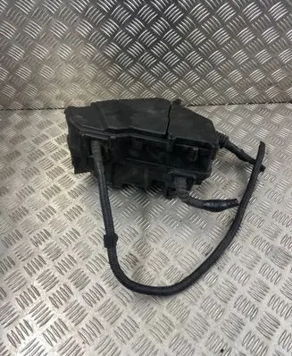 Volkswagen Touareg II Fuse box set 7L0937576A