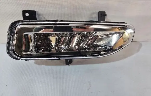 Nissan Leaf II (ZE1) Front fog light 261505SE0A