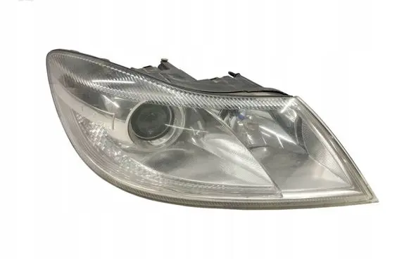 Skoda Octavia Mk2 (1Z) Headlight/headlamp 1Z1941016F
