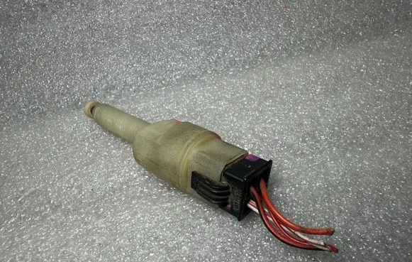 Audi A4 S4 B5 8D Brake pedal sensor switch 4A0945515A