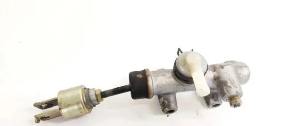 Toyota Avensis Verso Clutch master cylinder