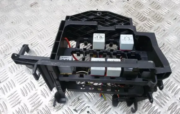 Seat Ibiza III (6L) Fuse box set 6q0972595a