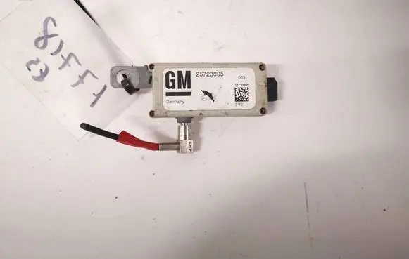Cadillac CTS Antenna control unit 25723895