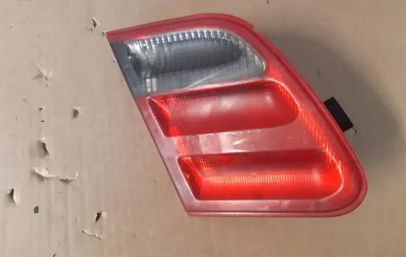 Mercedes-Benz E W210 Rear/tail lights 30142934 BZ045U000L