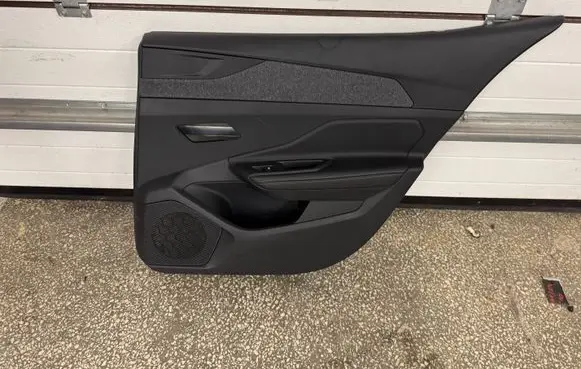 Peugeot 408 P54 Coupe rear side trim panel 98450208ZD 2881049XXE 00182598