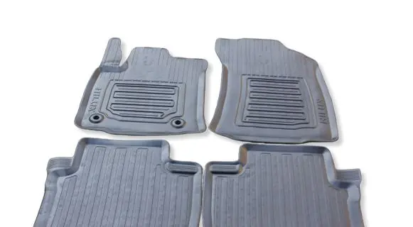 Toyota Hilux (AN120, AN130) Car floor mat set PW2100K012