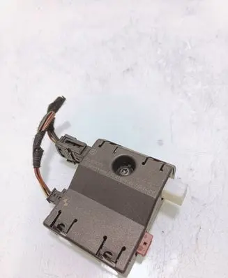 BMW 3 E90 E91 Antenna control unit 6934648