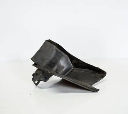 BMW 1 E81 E87 Other engine bay part 695642602
