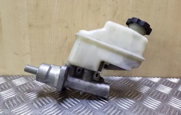 Chevrolet Captiva Master brake cylinder 96626038
