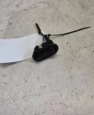 Opel Zafira A Electric window control switch 90561388